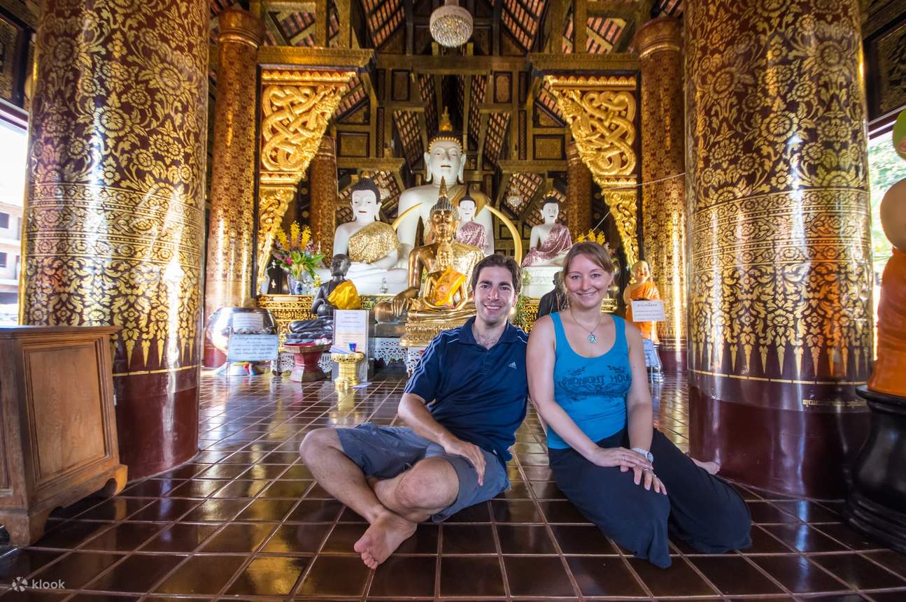 Chiang Mai : Visite à vélo de la vieille ville historique - Matin ou Soir